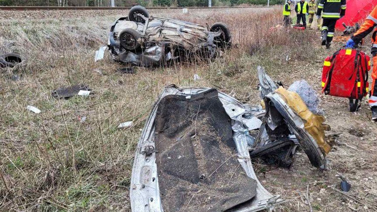 Tragiczny Wypadek Na Podkarpaciu Zderzenie Szynobusa Z Samochodem