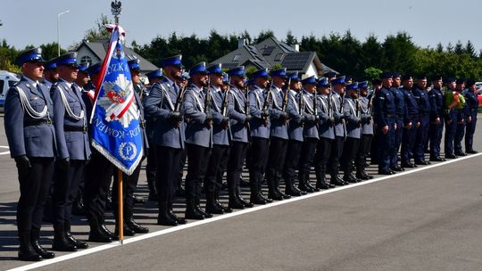 39 nowych policjantów złożyło ślubowanie w Rzeszowie