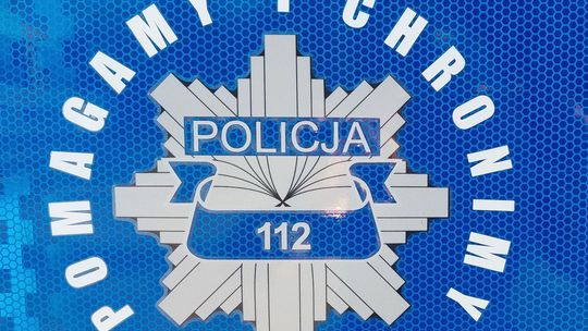 82-latka potrzebowała natychmiastowej pomocy! Policjanci weszli do domu przez okno