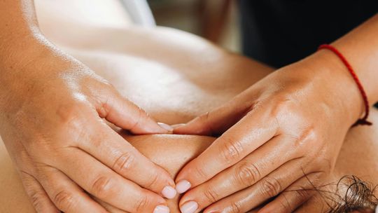 Aparaty do fizykoterapii - jak skompletować idealne wyposażenie gabinetu rehabilitacyjnego