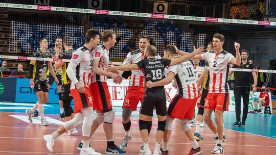 Asseco Resovia wygrywa za trzy punkty ze Ślepsk Malow Suwałki