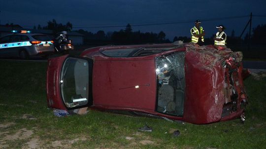 Bajdy. 45-latek stracił panowanie nad pojazdem i uderzył w przepust