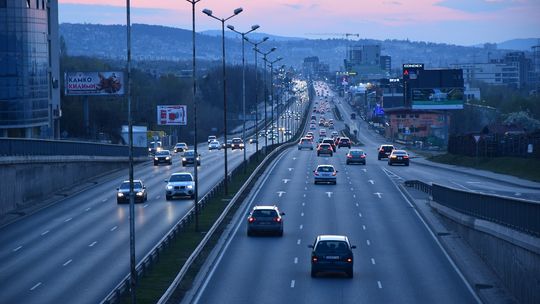 Bezpieczna jazda autostradą - 3 rzeczy, o których należy pamiętać