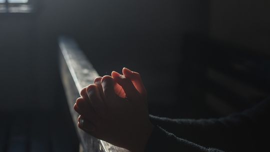 Były ksiądz skazany na 5 lat więzienia za molestowanie nieletnich – szczegóły wyroku i przebieg procesu