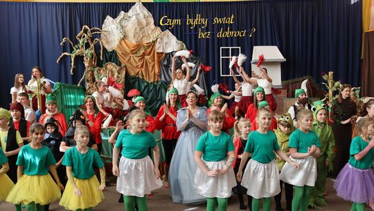 Czym byłby świat bez dobroci? Szkoła w Niedźwiadzie Dolnej w X edycji Ogólnopolskiego Konkursu Artystycznego Czym byłby świat bez dobroci? Szkoła w Niedźwiadzie Dolnej w X edycji Ogólnopolskiego Konkursu Artystycznego