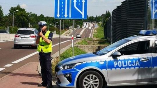 Długi weekend na podkarpaciu. Na drogach więcej policji