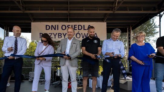 Dni Osiedla Przybyszówka z otwarciem stadionu Heiro. Mieszkańcy świętowali przy ul. Stadionowej