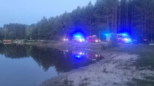 Dramatyczny finał poszukiwań 72-latka. Ciało zaginionego seniora wyłowiono ze zbiornika wodnego
