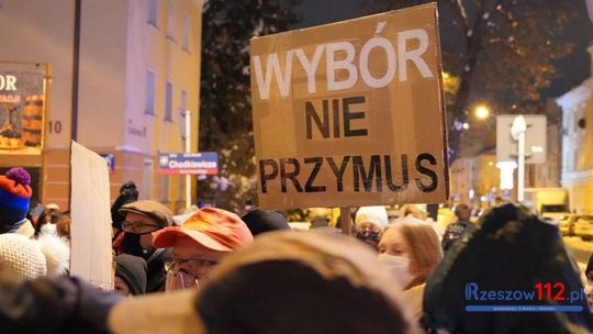 Dzień Kobiet. Chcą całego życia i pełni praw reprodukcyjnych