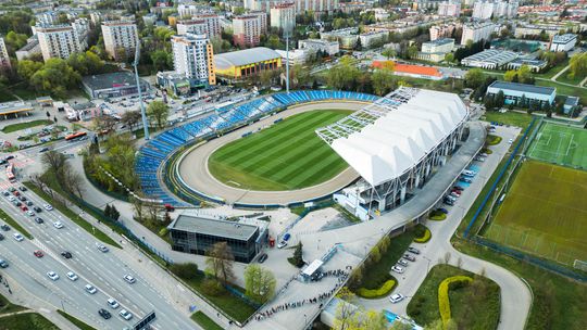 "Gramy o coś więcej". Stal Rzeszów wspiera walkę z nowotworami krwi