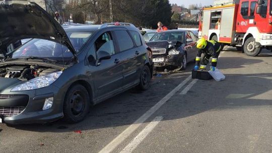 Groźny wypadek w Grabownicy Starzeńskiej. Jedna osoba w szpitalu