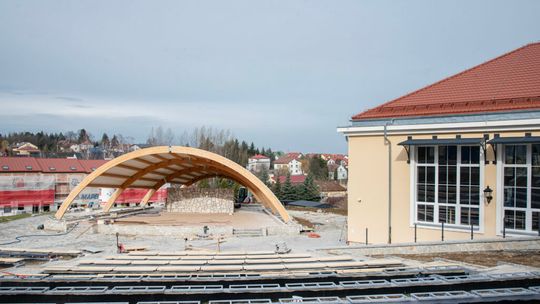 Gruntowny remont oficyny zespołu pałacowo-parkowego w Tyczynie oraz rozbudowa szkoły o łącznik i salę gimnastyczną