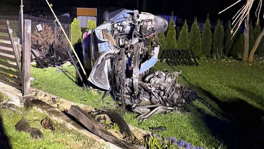 Horror w Latoszynie. Pijany kierowca rozbił seata, a potem wyszło na jaw coś gorszego [FOTO]