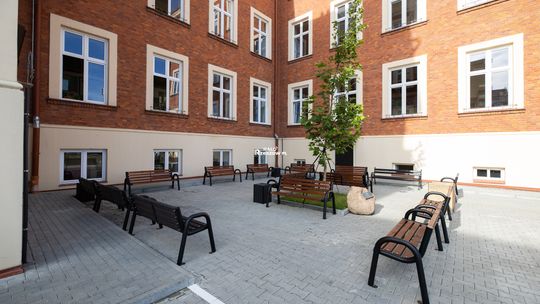III LO w Rzeszowie jak nowe na 115-lecie. Kompleksowa modernizacja za ponad 20 mln zł [ZDJĘCIA]