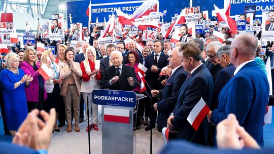 Jarosław Kaczyński kłamał w Jasionce? PiS przegrywa w trybie wyborczym