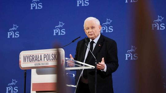 Kaczyński w Rzeszowie: Polska musi trwać suwerenna