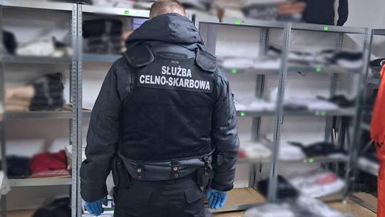 KAS skontrolowała 150 stacji paliw, osiem postępowań w toku