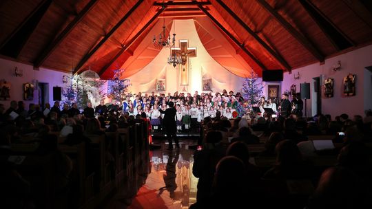 Kolędy, wspólnota i tradycja. Koncert w Błędowej Zgłobieńskiej Kolędy, wspólnota i tradycja. Koncert w Błędowej Zgłobieńskiej