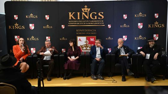 Kongres KINGS w Łochowie. Karolina Pikuła moderowała debatę o demografii