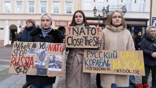 Manifestacja Solidarności z Ukrainą na Rynku w Rzeszowie