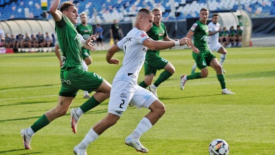 "Marek Zub awans zrób"? Stal wygrywa z Wartą 4:0 [FOTO]