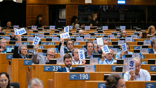 Miasta i regiony wzywają UE do zabezpieczenia środków na walkę ze zmianami klimatu