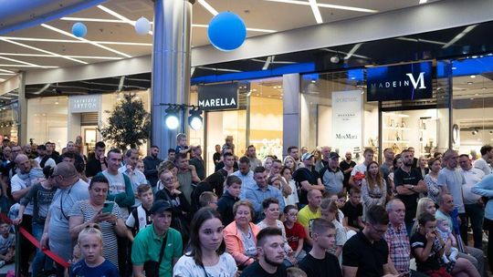 Mnóstwo kibiców na prezentacji piłkarzy Stali Rzeszów przed startem Fortuna 1. Liga. Zobacz zdjęcia