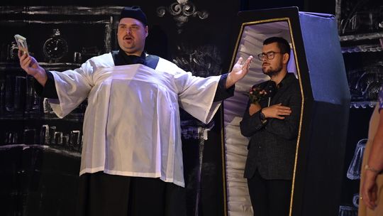 Muzyka, taniec i wzruszenia na scenie WDK. Koncert „Razem Piękniej” poruszył publiczność