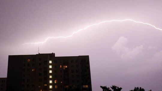 Na Podkarpaciu ponownie burze z gradem. IMGW wydało alert