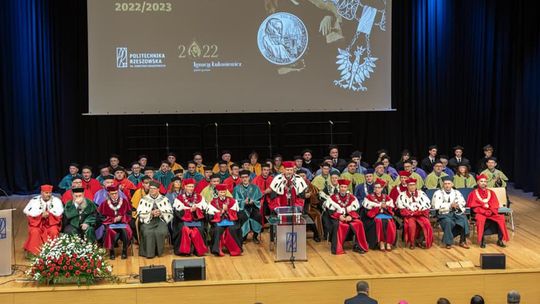 "Naszym celem jest dążenie do doskonałości". 72. inauguracja roku akademickiego na Politechnice Rzeszowskiej 