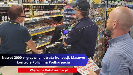 olicjant w mundurze i czapce z napisem POLICJA stoi tyłem przy kasie w sklepie monopolowym, patrząc na półki z alkoholem. Obok stoi kobieta, a po prawej mężczyzna z brodą, który trzyma kartkę z napisem "ALKOHOL SZKODZI ZDROWIU".