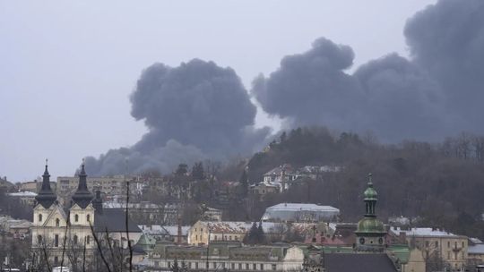 Nocny atak na Lwów. Spłonął leżajski magazyn pomocy humanitarnej