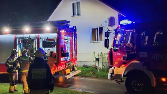 Nocny pożar domu w okolicach Brzozowa