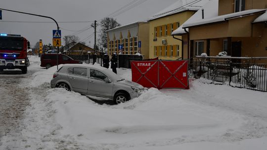 Nowosielec: policjanci badają przebieg wypadku Nowosielec: policjanci badają przebieg wypadku