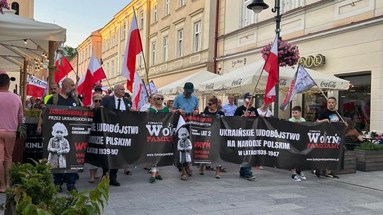 Ok.150 osób poszło w Rzeszowskim Marszu Pamięci Ofiar Rzezi Wołyńskiej