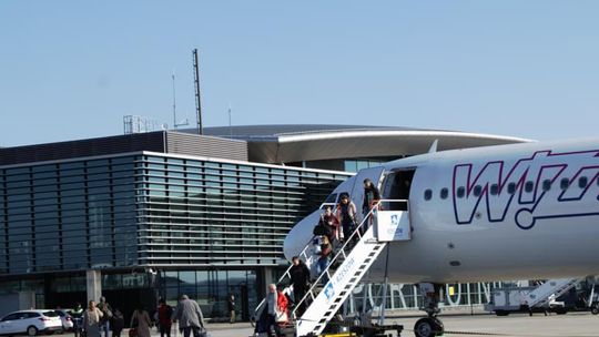 Październik 2022 rekordowy dla lotniska w Jasionce. Lepiej było tylko w 2018 r.