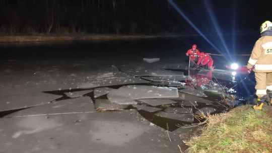 Pijani kierowcy na drogach Podkarpacia. W Budach Łańcuckich quad wpadł do stawu