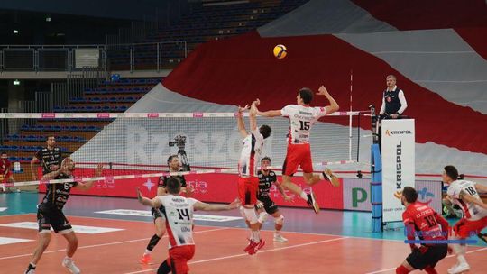 PlusLiga: Asseco Resovia wygrywa za trzy punkty Czarnymi Radom