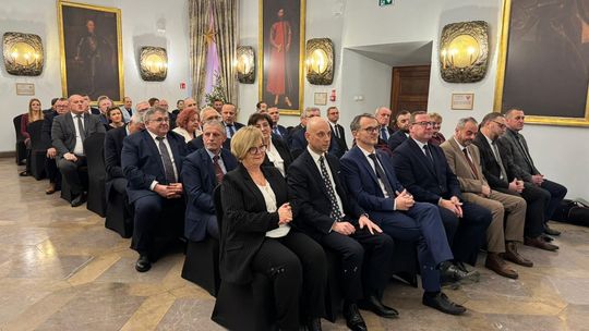 Po spotkaniu noworocznym Powiatu Tarnobrzeskiego. Gawlik: Bezpieczeństwo zaczyna się lokalnie Po spotkaniu noworocznym Powiatu Tarnobrzeskiego. Gawlik: Bezpieczeństwo zaczyna się lokalnie