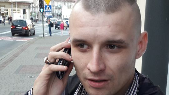 Policja poszukuje mężczyzny, który "na policjanta" oszukał na 60 tysięcy złotych