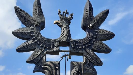 Pomnik Rzezi Wołyńskiej w Domostawie. Monument pamięci, czy symbol nienawiści?
