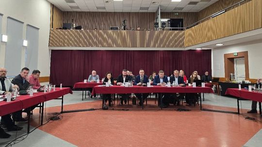 Ponad 14 mln na pomoc społeczną w 2025 r. Oto podsumowanie minionej sesji Rady Gminy Świlcza