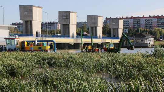 Ponad 3,5 mln zł kosztować będzie odmulanie Zalewu Rzeszowskiego.