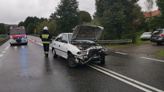 Poranny wypadek na DK19 w Wyżnem-kobieta straciła panowanie nad pojazdem