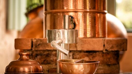 Pot-still czy kolumna? Jaki destylator będzie najlepszy do produkcji alkoholu?