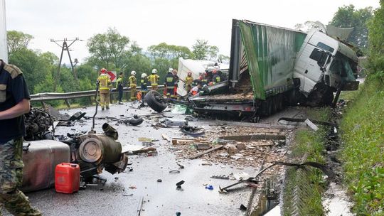 Poważny wypadek. Zderzenie dwóch TIR-ów na DK19