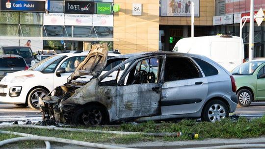 Pożar samochodu na alei Kopisto w Rzeszowie