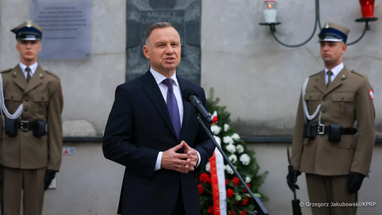 Prezydent Andrzej Duda w niedzielę w Jasionce i Markowej