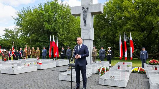 Prezydent: prawda o rzezi wołyńskiej musi być mocno wypowiedziana; ale nie chodzi o zemstę