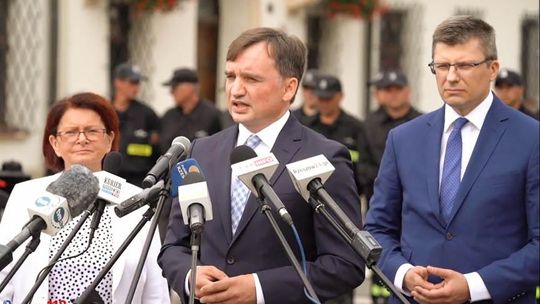 Prokuratura w Rzeszowie: nowe opinie w śledztwie dot. zakupu przez PK oprogramowania Hermes